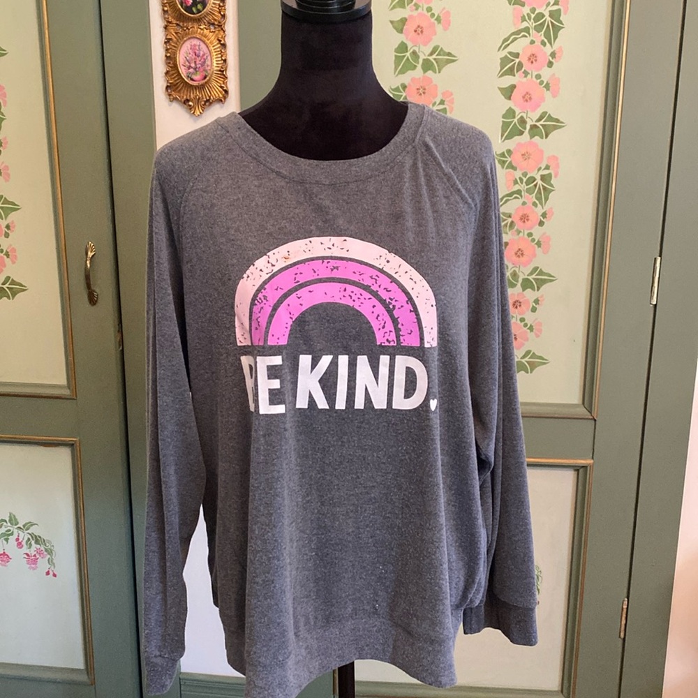 GYK "BE KIND" LONG-SLEEVE T-SHIRT Size XL